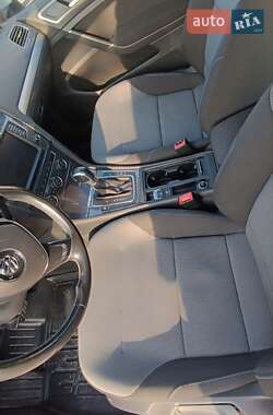 Хэтчбек Volkswagen e-Golf 2014 в Кропивницком