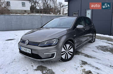 Хэтчбек Volkswagen e-Golf 2015 в Малине