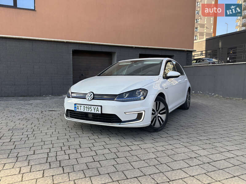 Volkswagen e-Golf 2015