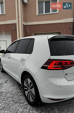 Хэтчбек Volkswagen e-Golf 2015 в Надворной