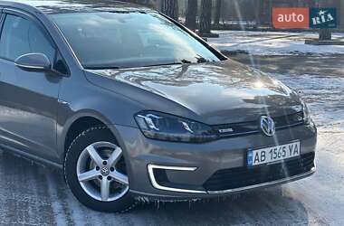 Хэтчбек Volkswagen e-Golf 2015 в Виннице