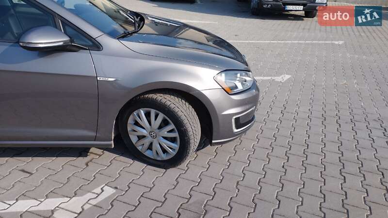 Хэтчбек Volkswagen e-Golf 2014 в Тернополе