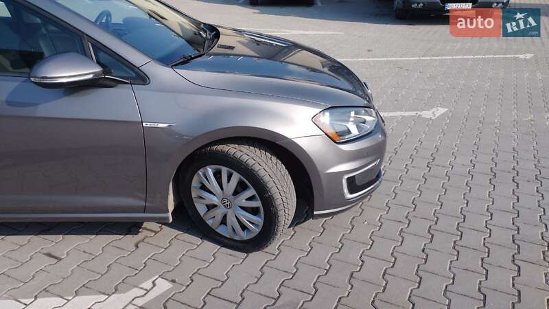 Хэтчбек Volkswagen e-Golf 2014 в Тернополе