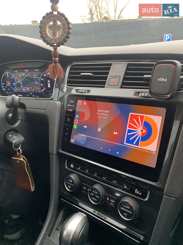 Хетчбек Volkswagen e-Golf 2020 в Києві