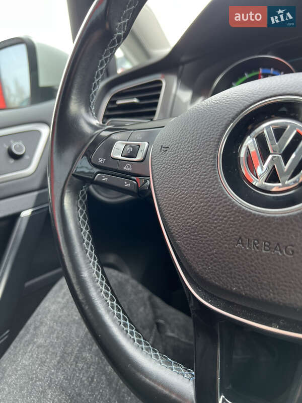 Хетчбек Volkswagen e-Golf 2014 в Ковелі