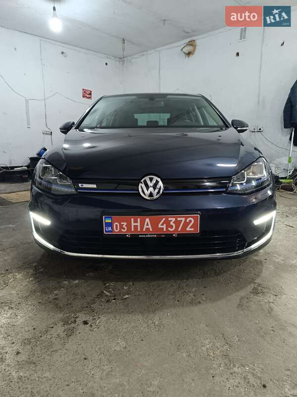 Хэтчбек Volkswagen e-Golf 2016 в Ровно фото 9 Хэтчбек Volkswagen e-Golf 2016 в Ровно