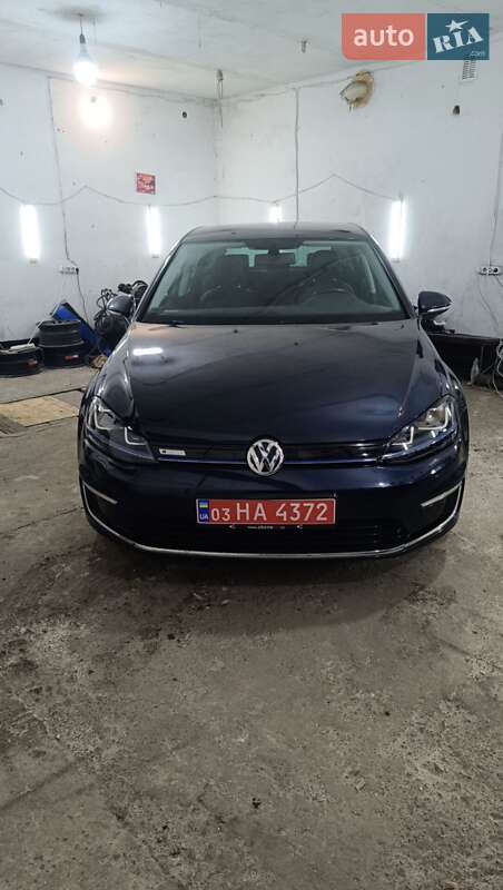 Хэтчбек Volkswagen e-Golf 2016 в Ровно фото 35 Хэтчбек Volkswagen e-Golf 2016 в Ровно