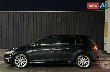 Хэтчбек Volkswagen e-Golf 2015 в 