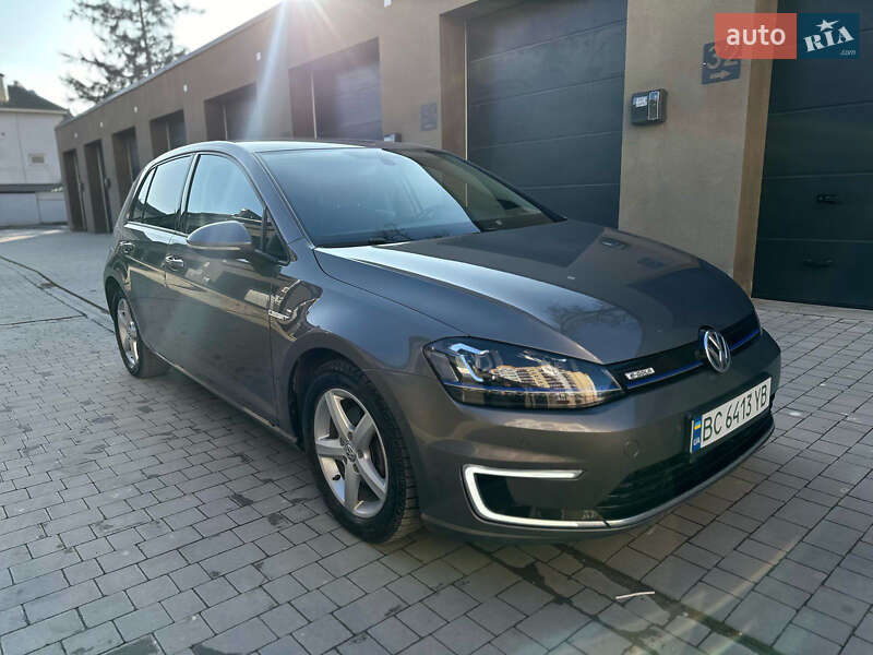 Хэтчбек Volkswagen e-Golf 2014 в Каменец-Подольском