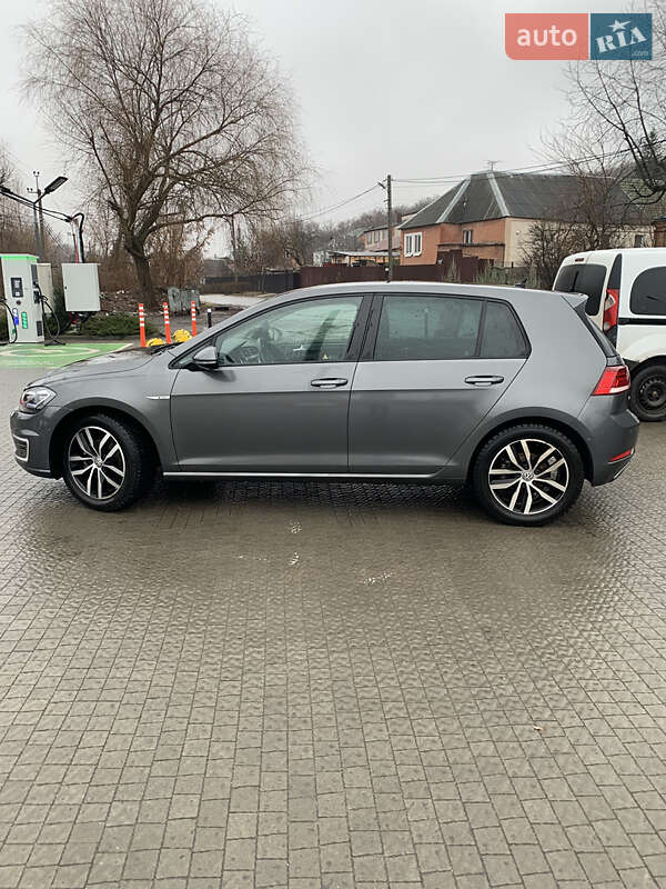 Хетчбек Volkswagen e-Golf 2018 в Полтаві