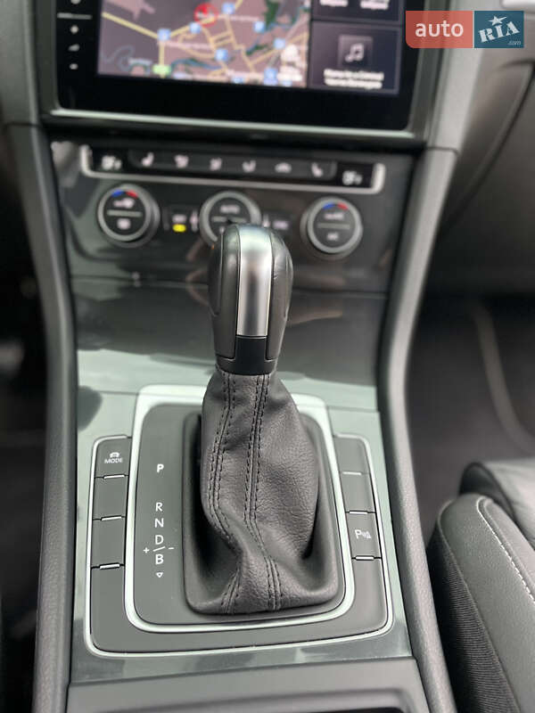 Хетчбек Volkswagen e-Golf 2020 в Мукачевому