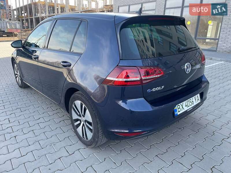 Хетчбек Volkswagen e-Golf 2015 в Хмельницькому