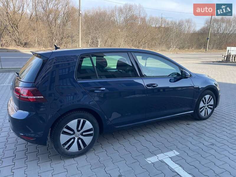 Хетчбек Volkswagen e-Golf 2015 в Хмельницькому