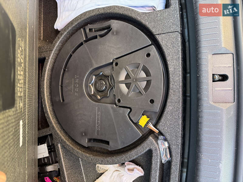 Хэтчбек Volkswagen e-Golf 2019 в Шполе