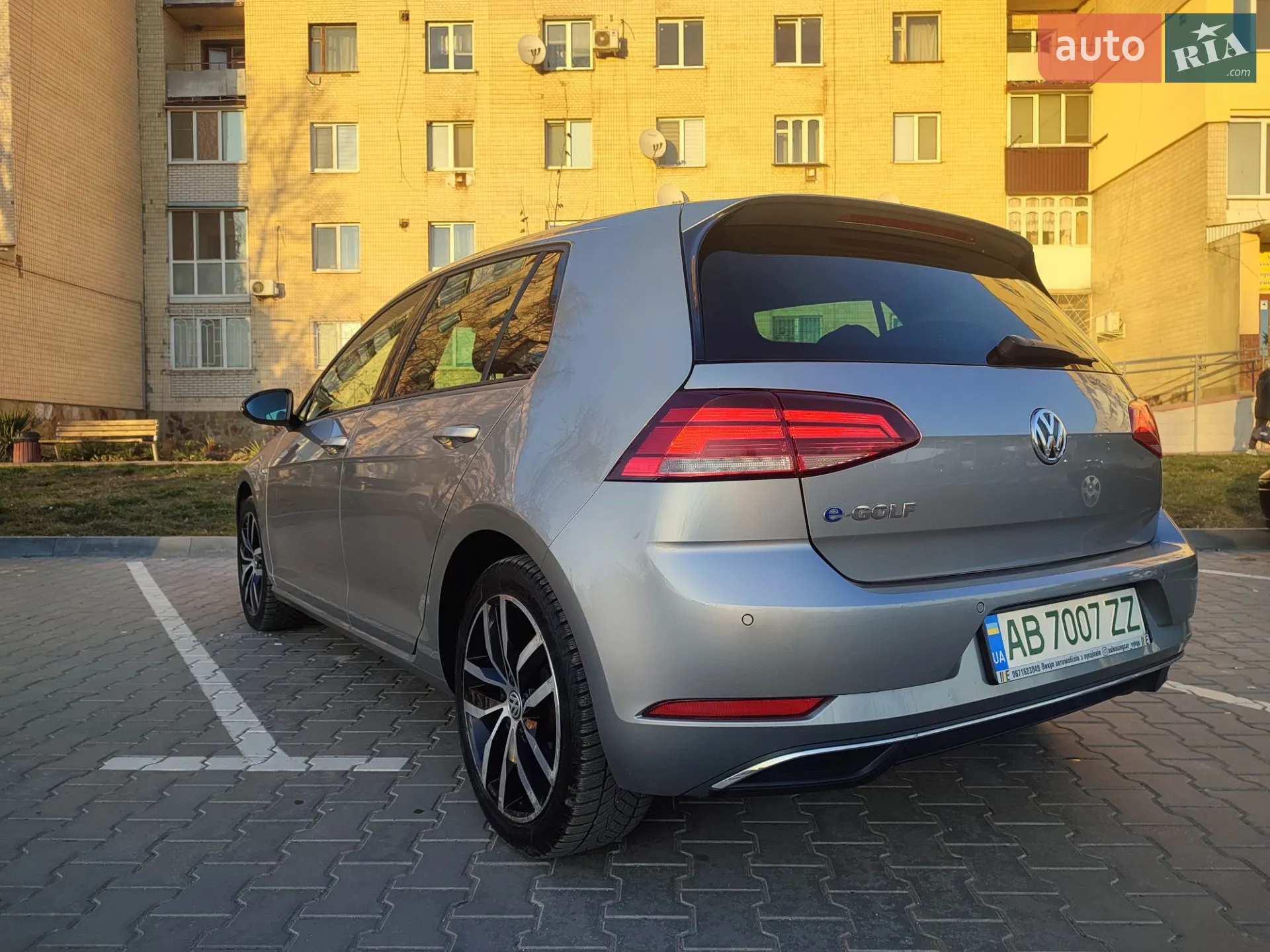 2017 Volkswagen Golf - мініатюра 9