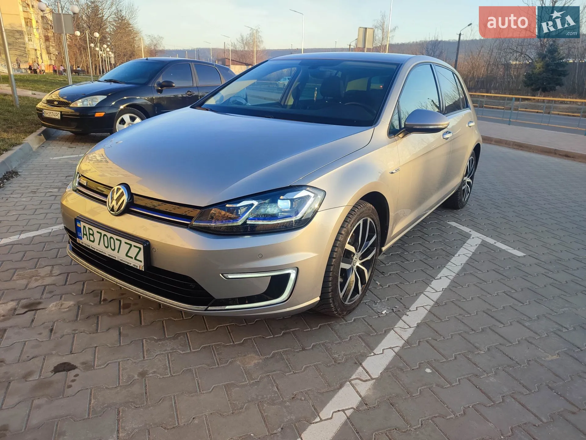 2017 Volkswagen Golf - мініатюра 10