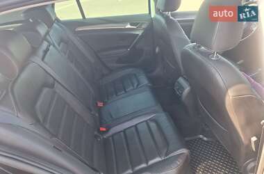 Хэтчбек Volkswagen e-Golf 2017 в 