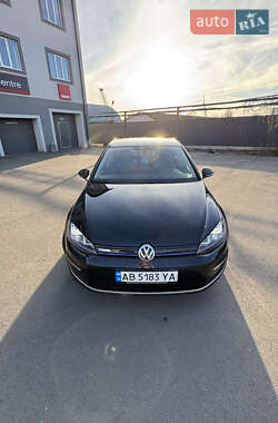 Хэтчбек Volkswagen e-Golf 2016 в 