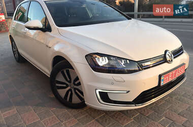 Хэтчбек Volkswagen e-Golf 2016 в Львове