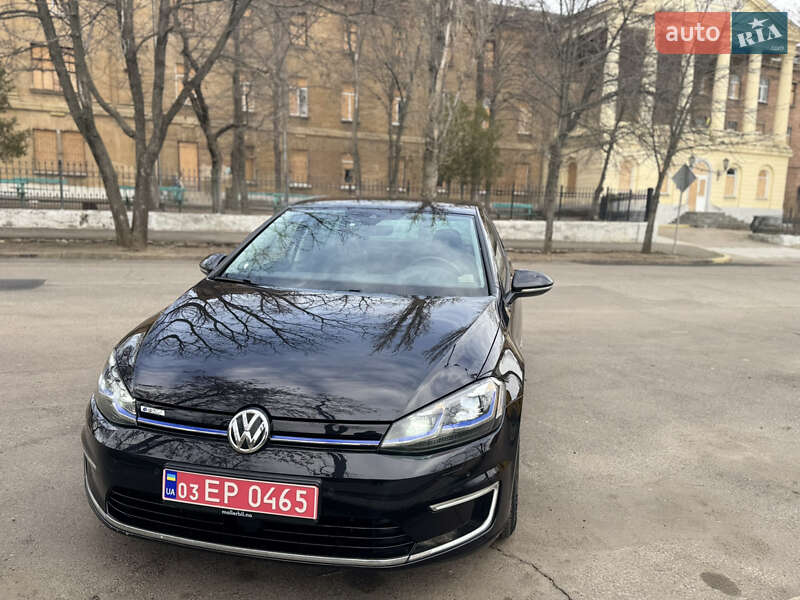 Хэтчбек Volkswagen e-Golf 2017 в Николаеве