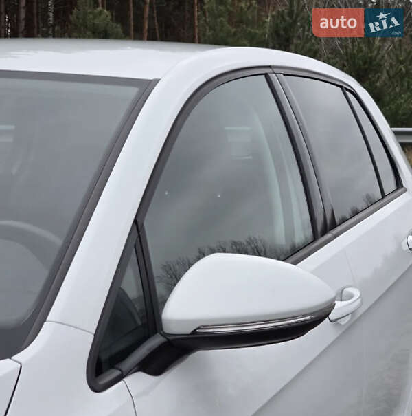 Хэтчбек Volkswagen e-Golf 2020 в Черновцах