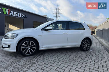 Хэтчбек Volkswagen e-Golf 2018 в 