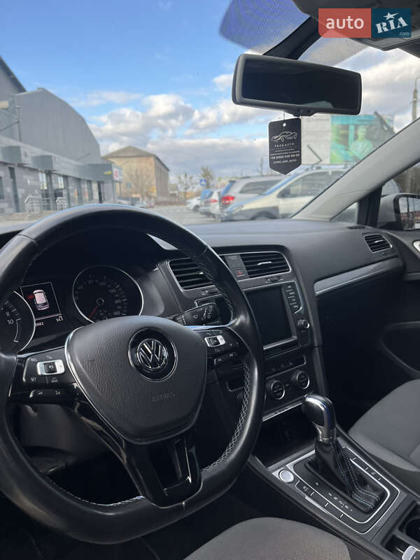 Хэтчбек Volkswagen e-Golf 2014 в Ивано-Франковске