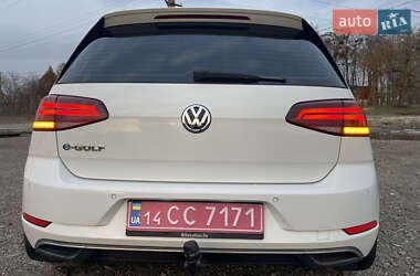 Хетчбек Volkswagen e-Golf 2018 в 