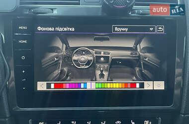 Хетчбек Volkswagen e-Golf 2018 в 