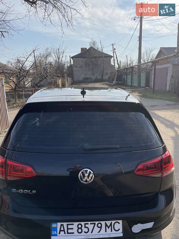 Хэтчбек Volkswagen e-Golf 2016 в Кривом Роге