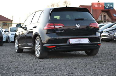 Хэтчбек Volkswagen e-Golf 2015 в 