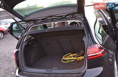 Хэтчбек Volkswagen e-Golf 2015 в 
