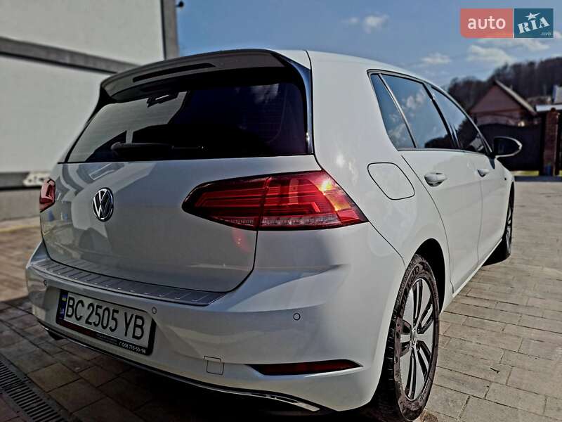 Хетчбек Volkswagen e-Golf 2020 в Жовкві