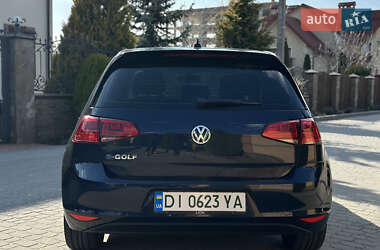 Хэтчбек Volkswagen e-Golf 2015 в 