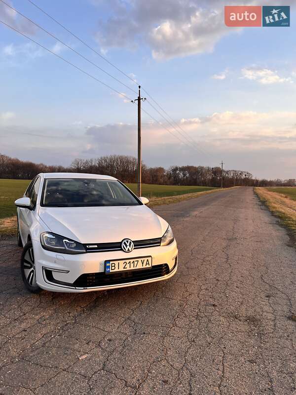 Хетчбек Volkswagen e-Golf 2017 в Полтаві