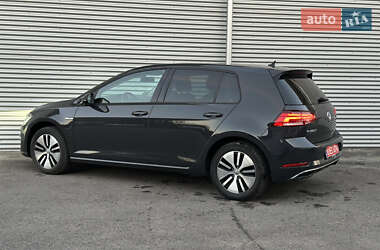 Хетчбек Volkswagen e-Golf 2020 в 