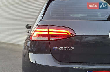 Хетчбек Volkswagen e-Golf 2020 в 