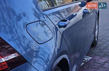Хэтчбек Volkswagen e-Golf 2015 в 