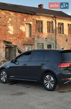 Хетчбек Volkswagen e-Golf 2020 в 
