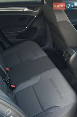 Хетчбек Volkswagen e-Golf 2020 в 
