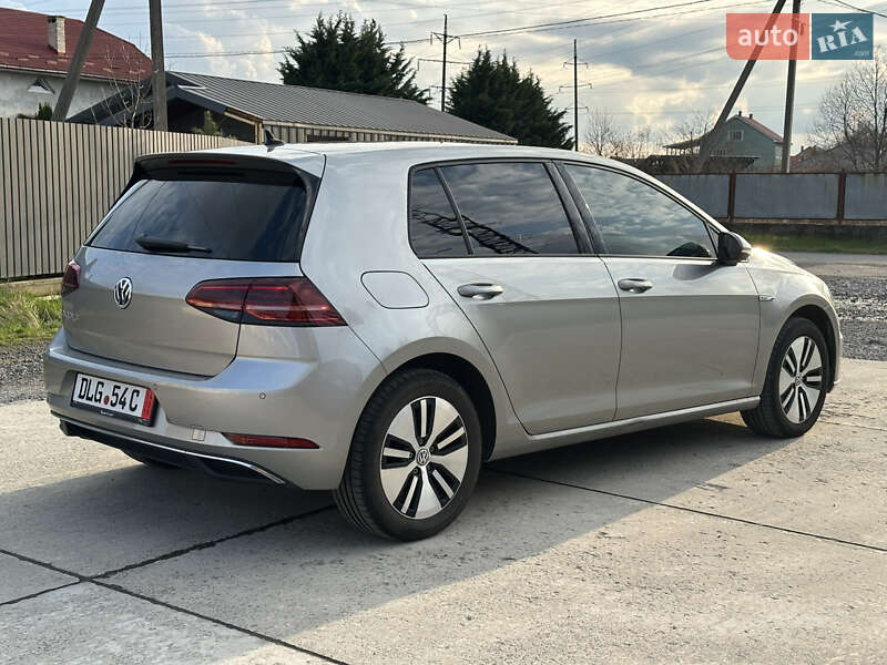 Хетчбек Volkswagen e-Golf 2020 в Ужгороді