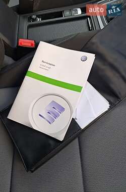 Хэтчбек Volkswagen e-Golf 2016 в 