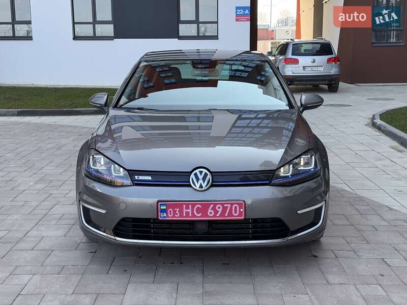 Хетчбек Volkswagen e-Golf 2015 в Луцьку
