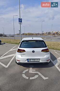 Хэтчбек Volkswagen e-Golf 2018 в 