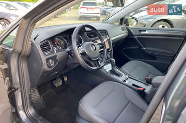 Хетчбек Volkswagen e-Golf 2020 в 