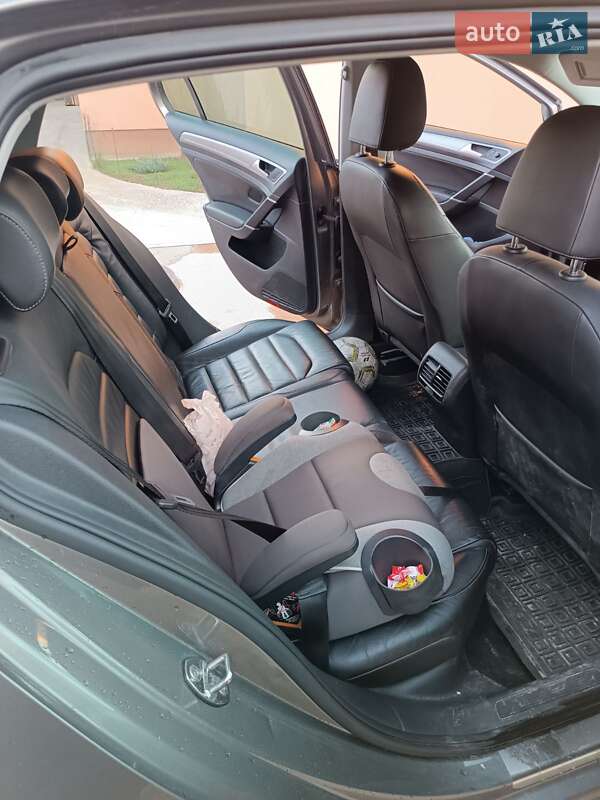 Хэтчбек Volkswagen e-Golf 2015 в Киеве