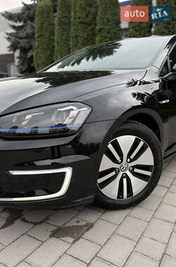 Хэтчбек Volkswagen e-Golf 2015 в Тернополе