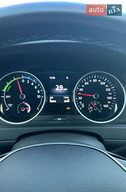 Хетчбек Volkswagen e-Golf 2020 в 