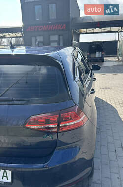 Хэтчбек Volkswagen e-Golf 2015 в Тернополе