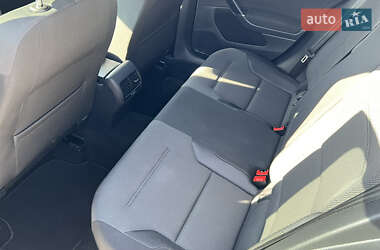 Хетчбек Volkswagen e-Golf 2019 в 